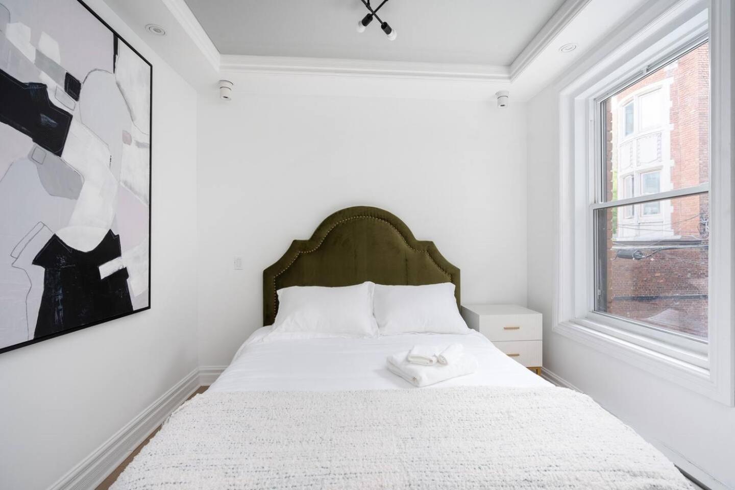 Penfield Suites Montreal Exterior photo