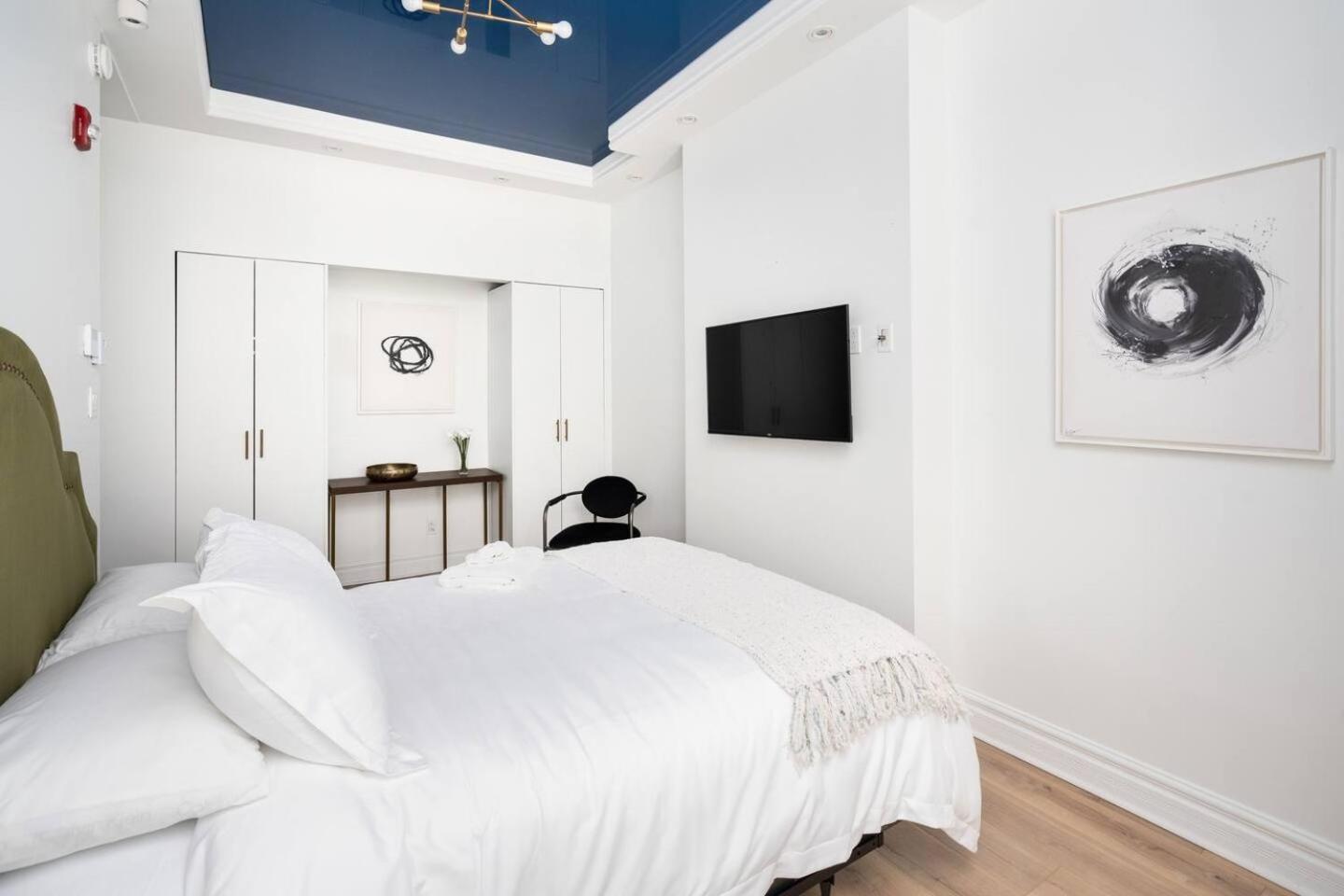 Penfield Suites Montreal Exterior photo