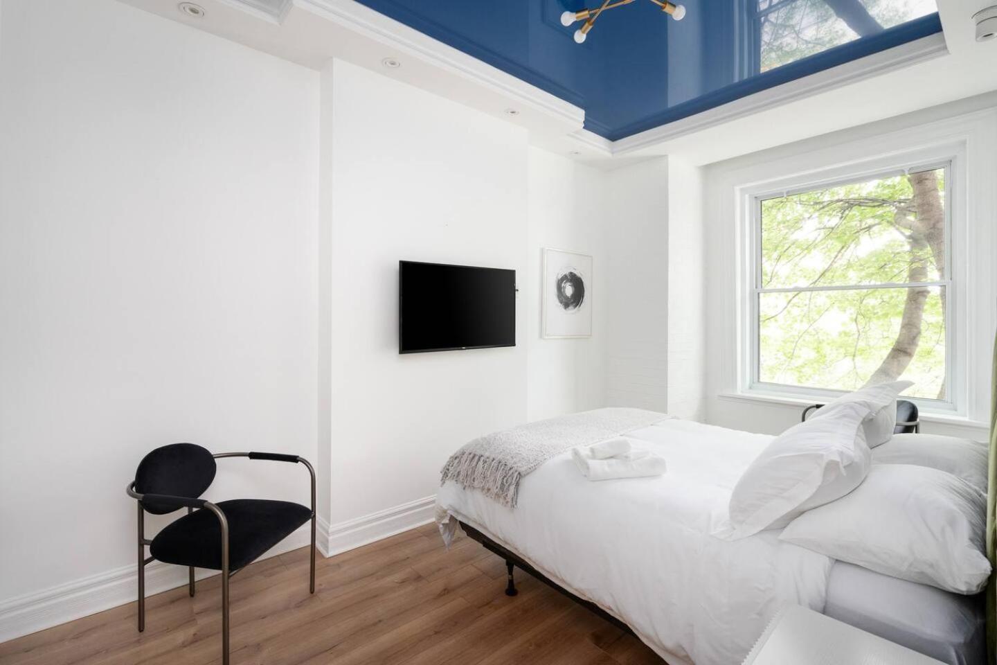Penfield Suites Montreal Exterior photo