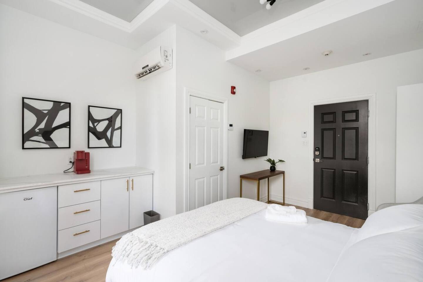 Penfield Suites Montreal Exterior photo
