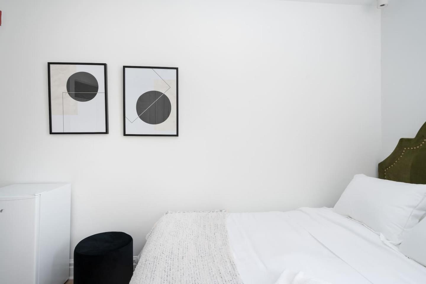 Penfield Suites Montreal Exterior photo